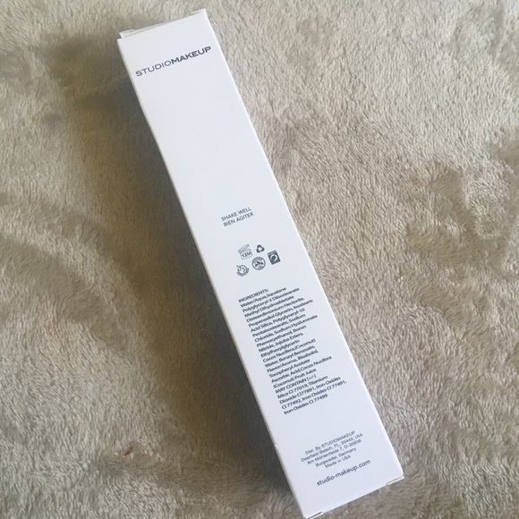 Studio Makeup Tinted Moisturizer Foundation in Honey BNIB - Picture 11 of 11